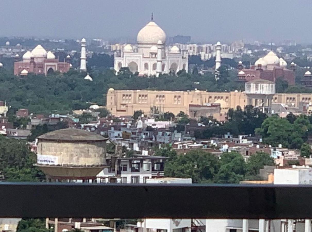 Appartamento Luxury Penthouse With Taj Mahal View Agra  Esterno foto